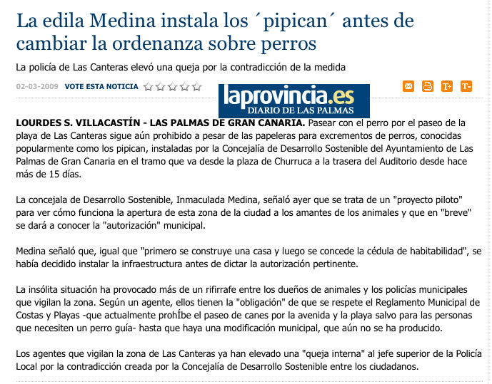 La edila Medina instala los ´pipican´ antes de cambiar la ordenanza sobre perros. ( www.laprovincia.es)