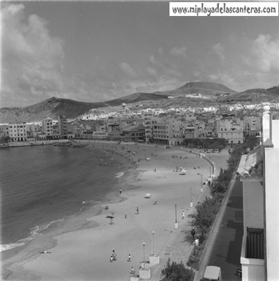 Vista de playa en 1960-colecc. Fernando Hernández Gil