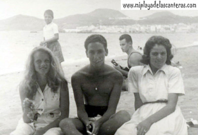 Ana Maria, Rafael Masanet y Sole Martinez. Verano del 1946-colecc.Familia Valdivielso