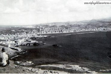 Vista de la Bahía del Confital, años 80