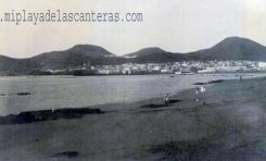 Vista de la playa en los años 40, en una esquina se ve el Muro Marrero antiguo