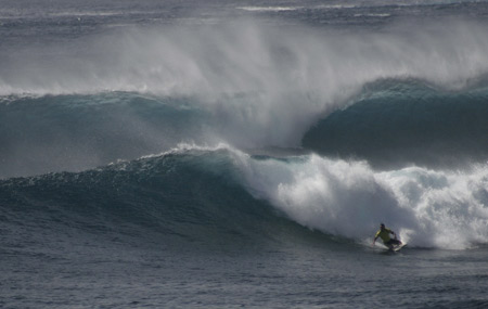 La belleza del surf en El Confital-Más fotos del campeonato Barullo en actualidad-foto por José Carlos Pitti Rios