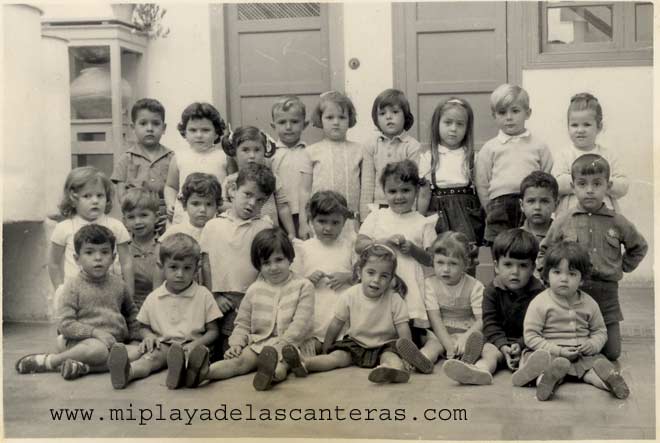 Colegio Pueris en la C/ Sargento Llagas-1963
