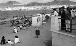 La playa y el balneario en 1960