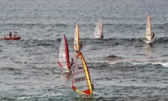 Regata de windsurf en Las Canteras