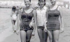 Lidia Muñoz, Luisi Juan Marrero y Margarita Correa Beningfield, Playa Chica, 1964