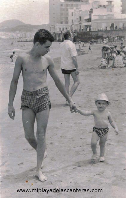 Miguel Cárdenes y su hijo Paco, sobre 1966- colecc. Familia Cárdenes.