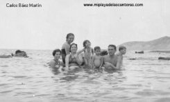 Baño en Las Canteras de la familia Báez Martín-1956-.