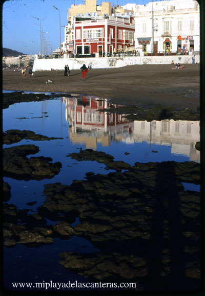 La Playa Chica-sobre 1985-.