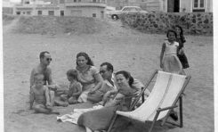 Paco, Adolfo y Fito Celis; Nani González, Baldomero Pozuelo y Amada González- sobre 1955- colecc. Familia Pozuelo.