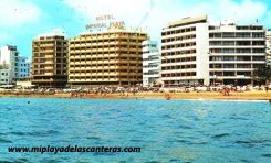 La playa de Las Canteras en la década de los 80.