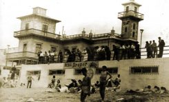 El antiguo balneario y el desaparecido Colegio Viera y Clavijo. Sobre 1935