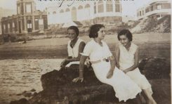 Ángeles Cassasa Bravo de Laguna, Mª Teresa Cassasa Bravo de Laguna y Margarita Reina Cassasa en el Peñón, sobre 1930