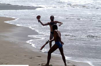 Las raquetas de playa, un deporte playero