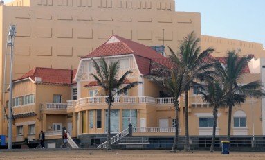Edificios protegidos del entorno de la playa de Las Canteras 2 de 8 : "Edificio José Mesa y López"
