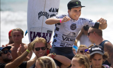 El local Luis Díaz hace historia ganando el Vans US Open de Surfing 2016