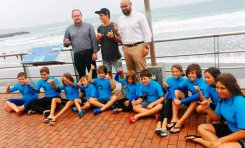 La ciudad felicita al surfista de Las Canteras Luis Díaz
