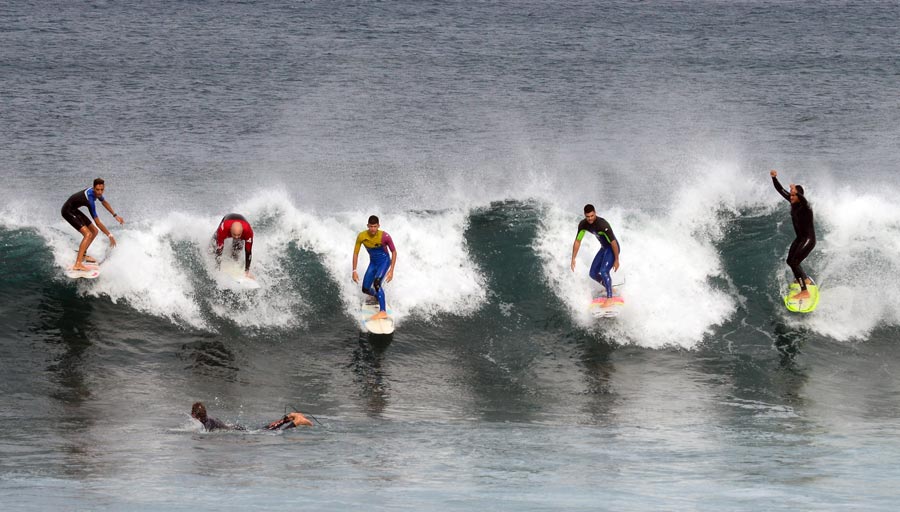 La bahía de El Confital: un lugar donde el surf es una religión