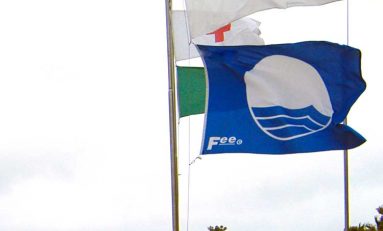 Las Canteras renueva la Bandera Azul para el 2018