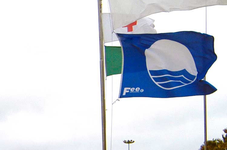 Las Canteras renueva la Bandera Azul para el 2018