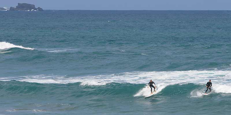 El código del surfing ”no saltes ni robes olas”