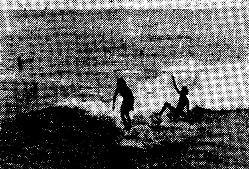 1972:  la playa de la Cícer celebra su primer campeonato de surf
