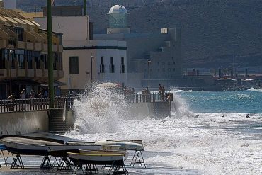 Las Canteras ha perdido 8 metros de playa a causa de la subida del nivel del mar en el último siglo