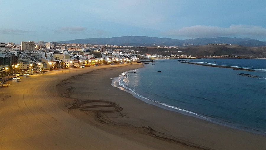 Viajes National Geographic incluye a Las Canteras entre las playas urbanas «imprescindibles» en España