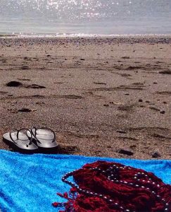 Viernes 21 de junio, encuentro poético en la arena de Las Canteras «La Poesía salva el Mar»