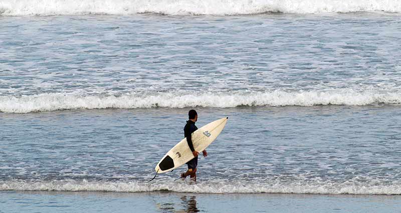 La Federación Canaria de Surf anima a sus deportistas y les pide responsabilidad