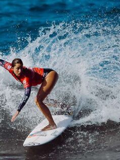 Criere y Martiño, campeones de España de Surf en la playa de la Cicer