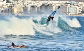 El espectáculo de las olas toma el control en la Cicer con el Mundial de Paddle Surf