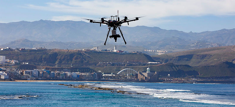 Ciudad de Mar avanza en el estudio de La Barra de Las Canteras con  la recogida de imágenes aéreas de alta precisión