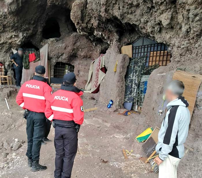 Patrimonio arqueológico del Cabildo inspecciona las cuevas de Los Canarios