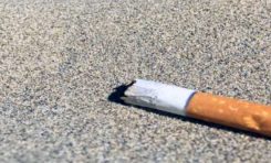 El Ayuntamiento publica el decreto donde rectifica y prohíbe de nuevo fumar en la playa