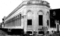 1921: la Casa-Asilo de San José con el muro que le resguardaba de las olas