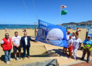 La playa de Las Canteras ya luce la Bandera Azul 2022